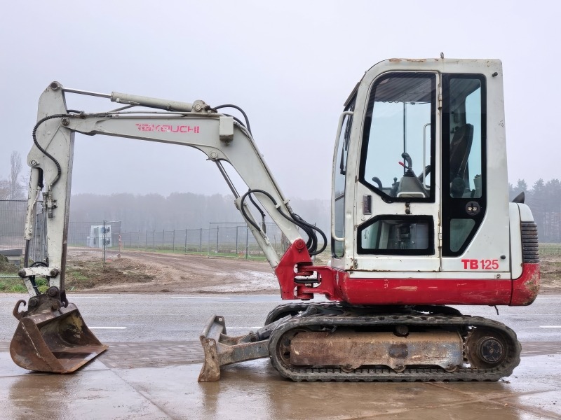 Mini Bager Takeuchi TB125